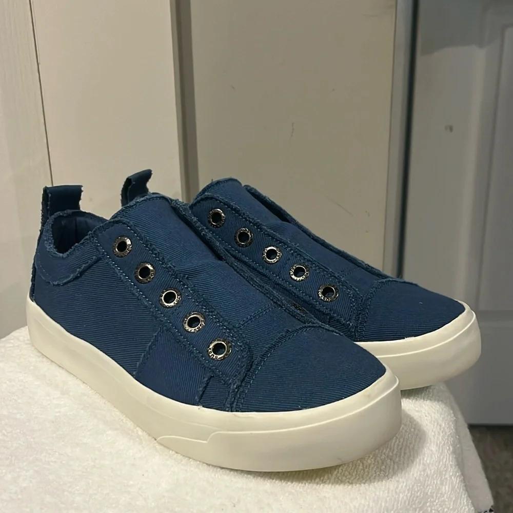 Bobs for Skechers Memory Foam Shoes - Picture 1 of 10